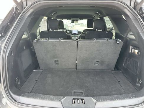 Used 2020 Ford Explorer Limited image 9
