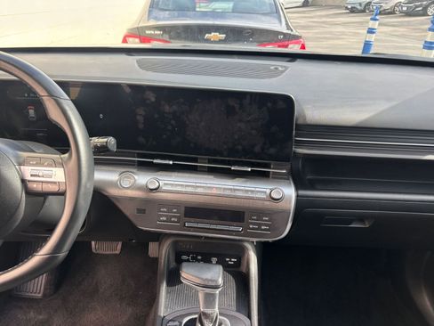 Used 2025 Hyundai Kona SEL image 18