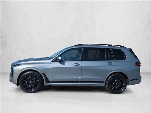 Certified 2026 BMW X7 xDrive40i w/ M Sport Package AWD/4WD image 9