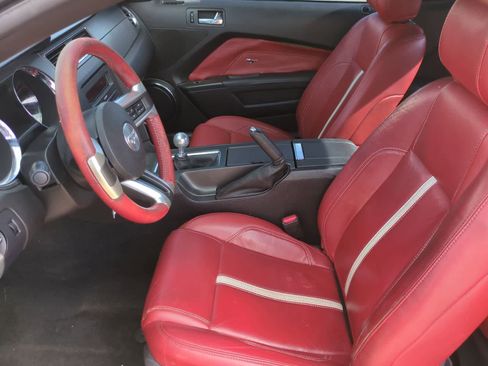 Used 2013 Ford Mustang GT Premium w/ Comfort Pkg RWD image 14