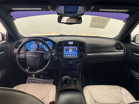 Used 2014 Chrysler 300 Uptown Edition w/ Quick Order Package 22M image 26