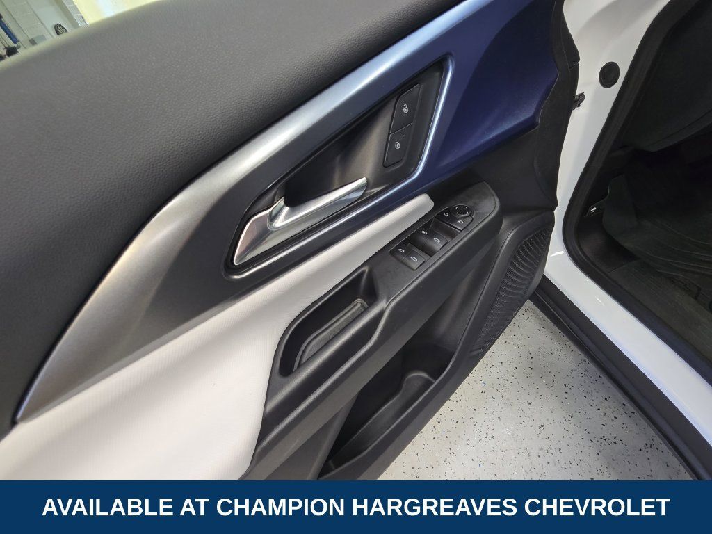 Used 2025 Chevrolet Equinox EV LT w/ Convenience Package AWD/4WD image 31