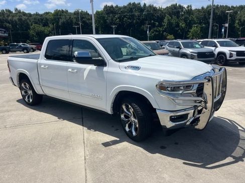 Used 2024 RAM 1500 Limited AWD/4WD image 12