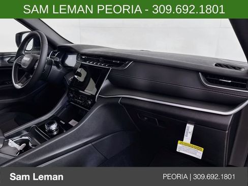 New 2026 Jeep Grand Cherokee L 4WD image 30