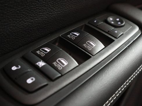 New 2026 Chrysler Pacifica Select image 35