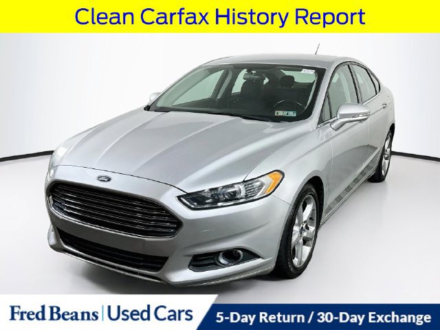 Used 2016 Ford Fusion SE FWD image 4