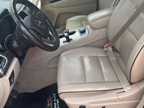 Used 2014 Jeep Grand Cherokee Overland w/ Advanced Technology Group AWD/4WD image 18