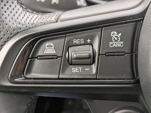 Used 2022 Alfa Romeo Giulia Ti image 21