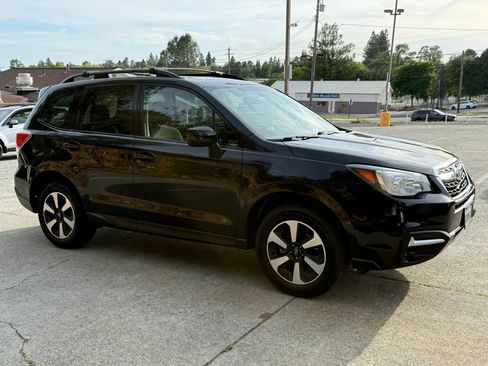 Used 2018 Subaru Forester 2.5i Premium AWD/4WD image 10