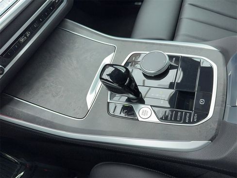 Used 2022 BMW X5 sDrive40i w/ Premium Package image 34