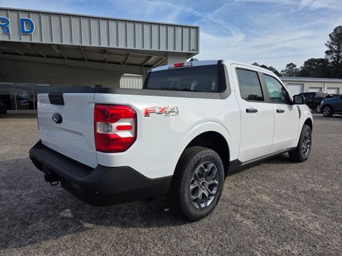 New 2025 Ford Maverick XLT w/ XLT Luxury Package image 4