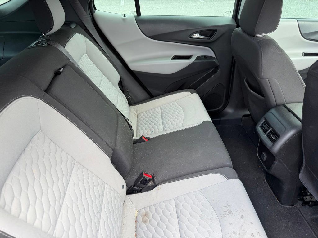 Used 2018 Chevrolet Equinox LS FWD image 18