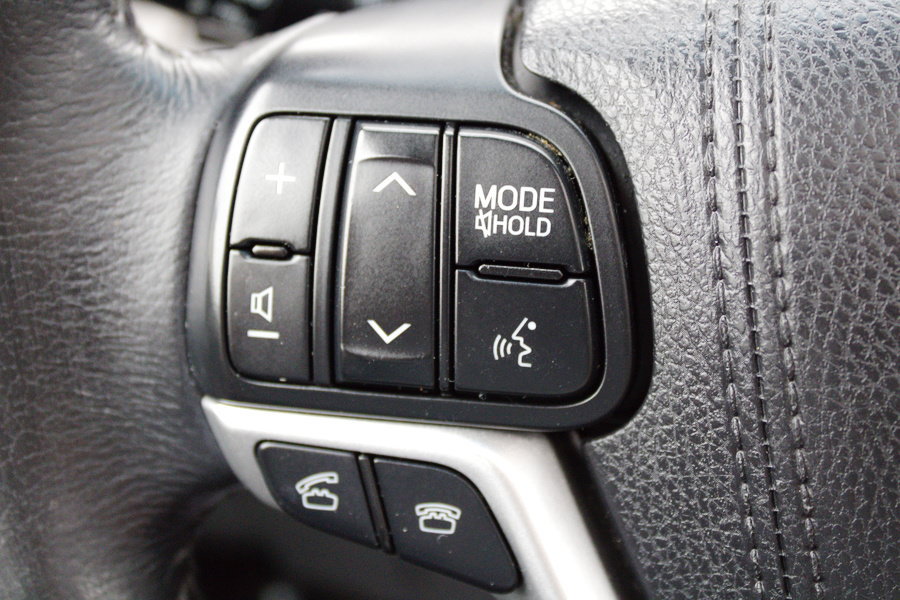 Used 2016 Toyota Sienna XLE FWD image 16