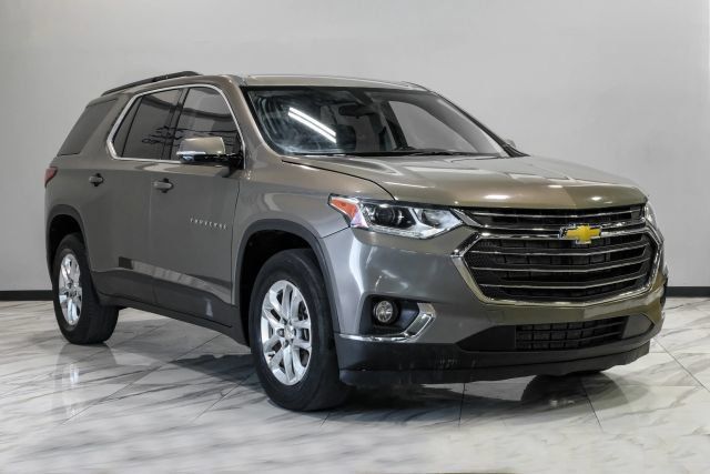 Used 2020 Chevrolet Traverse LT FWD image 9
