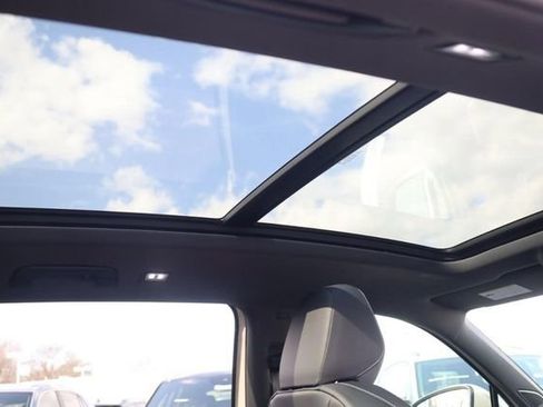 New 2026 Volkswagen Tiguan SEL R-Line image 20