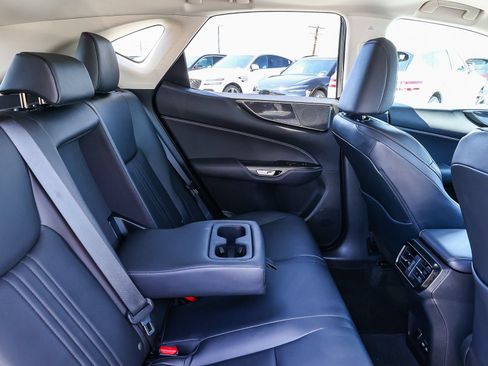 Used 2025 Lexus NX 250 FWD w/ Accessory Package (A2) image 19