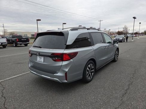 New 2026 Honda Odyssey EX-L image 5