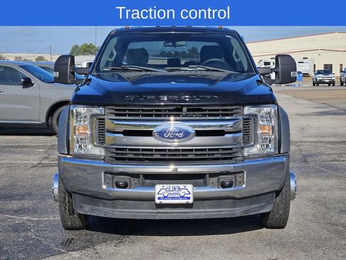 Used 2018 Ford F450 XL w/ STX Appearance Package image 2