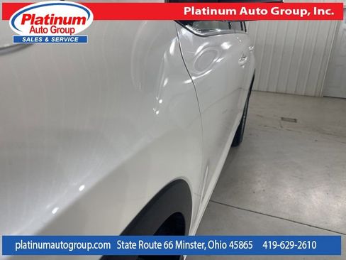 Used 2016 Toyota Highlander Limited image 37