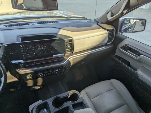 Used 2022 GMC Sierra 1500 SLT w/ X31 Off-Road Package image 28