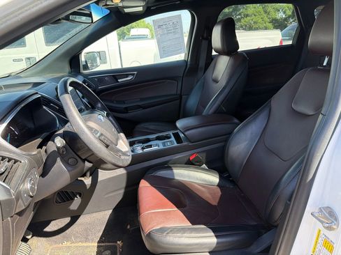 Used 2021 Ford Edge Titanium w/ Equipment Group 301A image 10