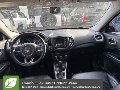 Used 2018 Jeep Compass Latitude w/ Cold Weather Group image 12