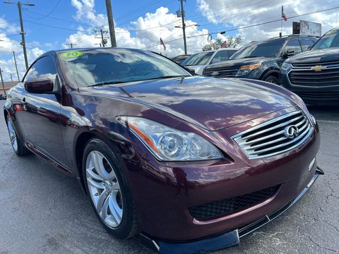 Used 2010 INFINITI G37 Convertible w/ Premium Pkg RWD image 4