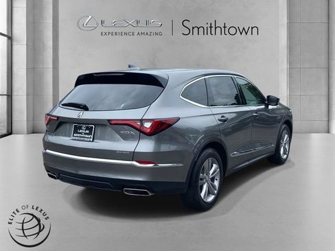 Used 2023 Acura MDX SH-AWD image 5