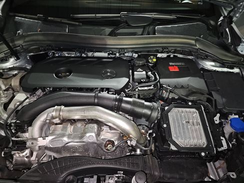 Certified 2024 Mercedes-Benz GLA 250 image 31