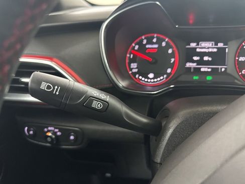 Used 2023 Chevrolet TrailBlazer RS image 35