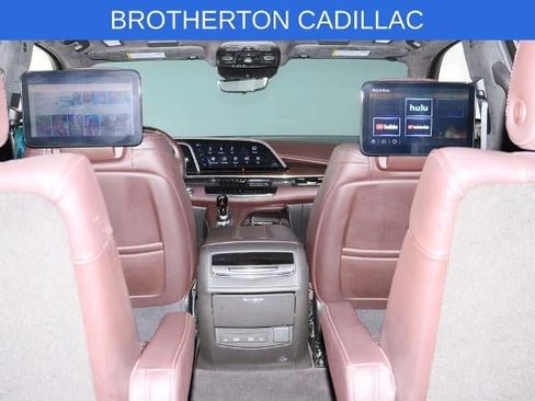 Used 2024 Cadillac Escalade Sport Platinum w/ Heavy-Duty Trailer Package AWD/4WD image 27