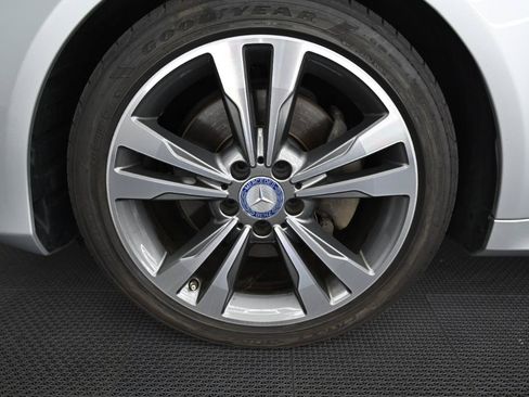 Used 2017 Mercedes-Benz E 400 4MATIC Coupe w/ Premium 3 Package image 43