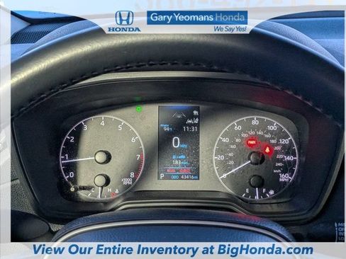 Used 2024 Toyota Corolla Cross LE FWD image 31