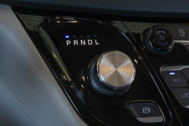 Used 2022 Chrysler Pacifica Touring-L FWD image 17
