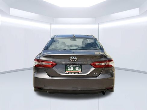 Used 2020 Toyota Camry LE w/ Carpet Mat Package AWD/4WD image 6
