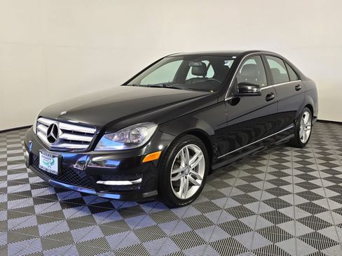 Used 2013 Mercedes-Benz C 250 Sedan image 3