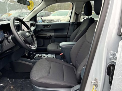 New 2025 Ford Maverick XL image 7