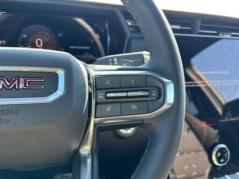 New 2026 GMC Terrain Elevation w/ Black Edition AWD/4WD image 21
