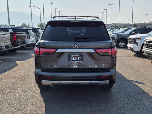 Used 2023 Toyota Sequoia Capstone AWD/4WD image 4