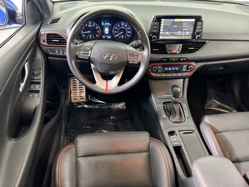 Used 2018 Hyundai Elantra GT Sport w/ Sport Tech Package 04 image 24