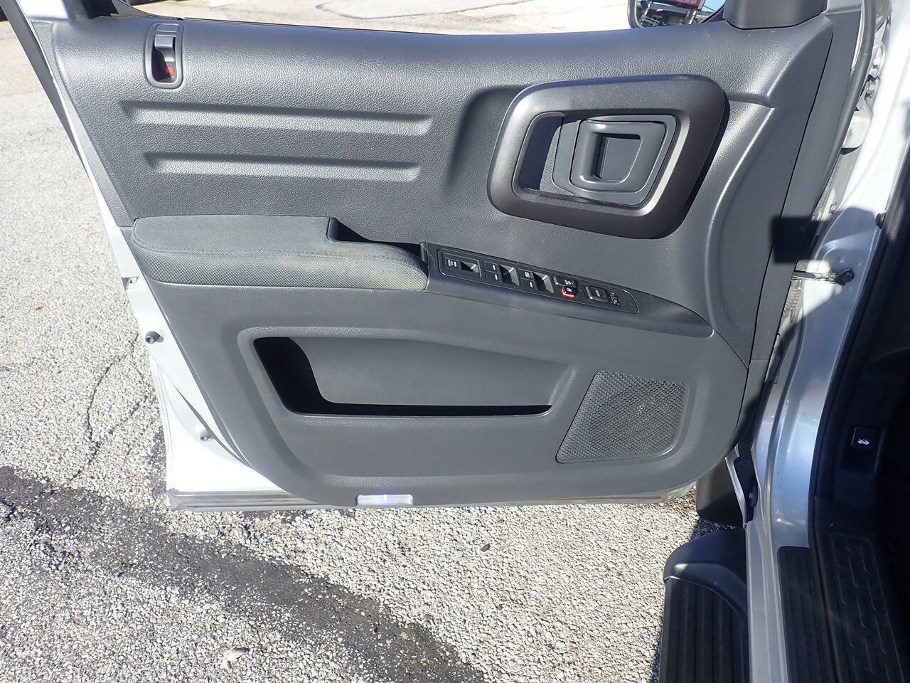 Used 2012 Honda Ridgeline Sport image 9