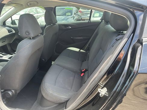 Used 2018 Chevrolet Cruze LS FWD image 15