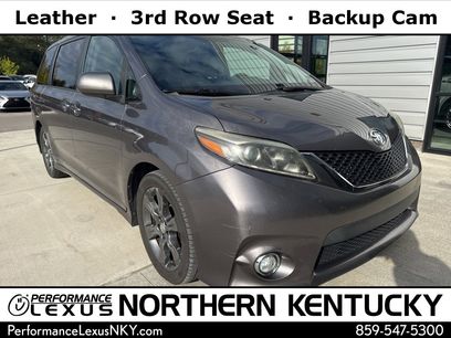 Used 2016 Toyota Sienna SE