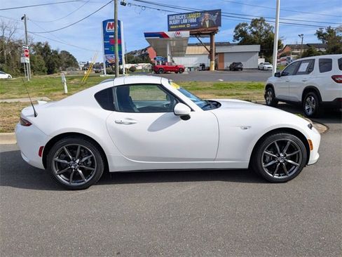 Used 2017 MAZDA MX-5 Miata RF Grand Touring image 7