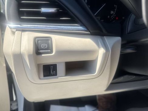 Used 2024 Cadillac CT4 Luxury w/ Sun And Sound Package AWD/4WD image 18