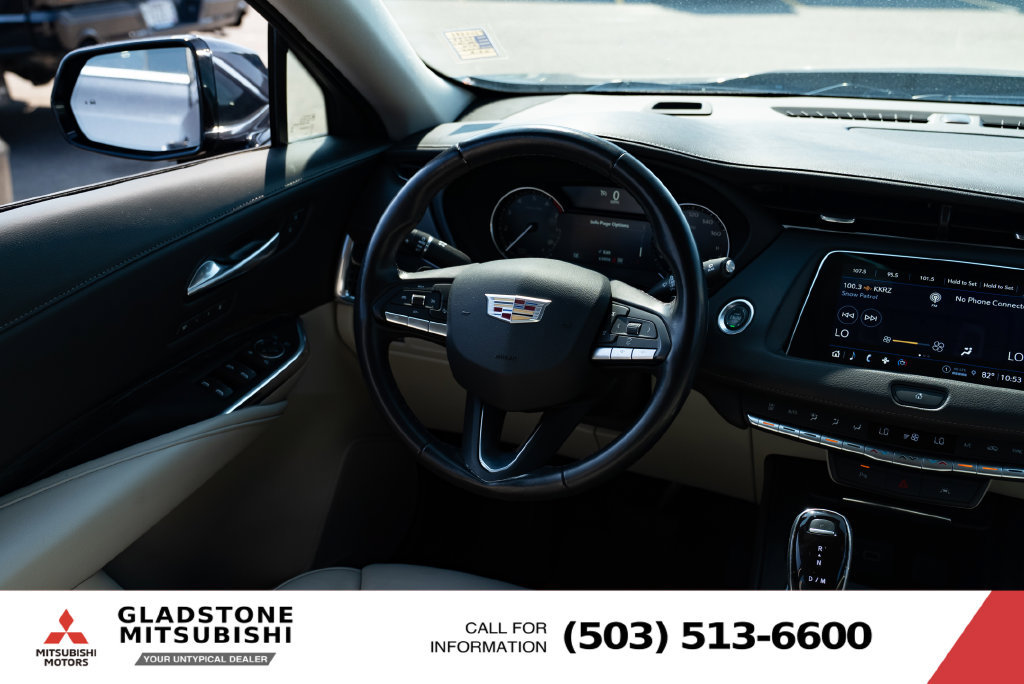 Used 2023 Cadillac XT4 Premium Luxury AWD/4WD image 10