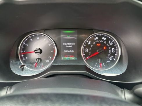 Used 2020 Toyota RAV4 LE image 11