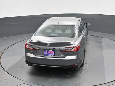 Used 2025 Toyota Camry SE FWD image 18