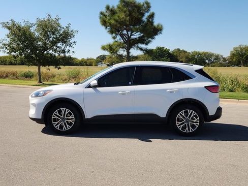 Used 2022 Ford Escape SEL image 4