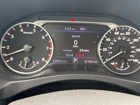 Used 2024 Nissan Altima 2.5 SV FWD image 9